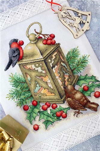 Winter Warmth HB-685 / SNV-685 Counted Cross Stitch Kit