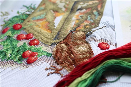 Winter Warmth HB-685 / SNV-685 Counted Cross Stitch Kit