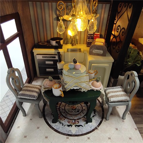 Miniature Wizardi Roombox Kit - House in English style Dollhouse Kit