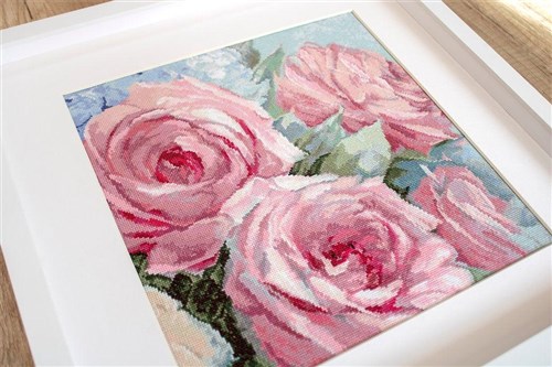 Counted Cross Stitch Kit Pale Pink Roses Leti928