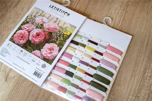 Counted Cross Stitch Kit Summer Bloom Leti952