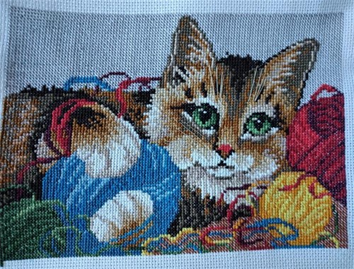 Cat with the Ball M-032 / SM-032 Counted Cross-Stitch Kit