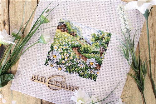 Summer Flowers M-562 / SM-562 Counted Cross Stitch Kit
