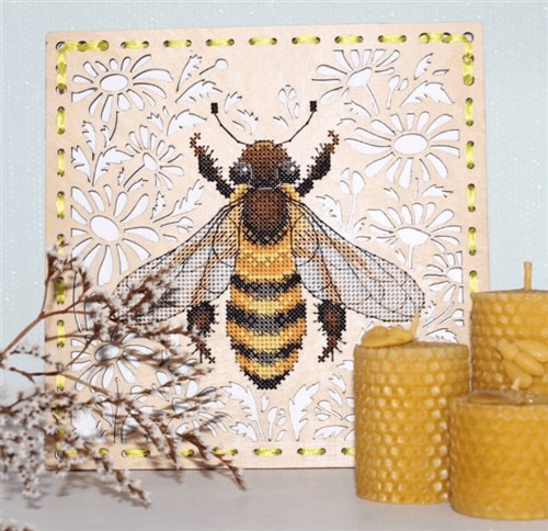 In The Daisy Field Yellow Bee O-017 Counted Cross Stitch Kit on Plywood