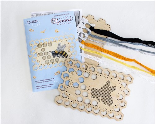 Bee plywood organiser O-025