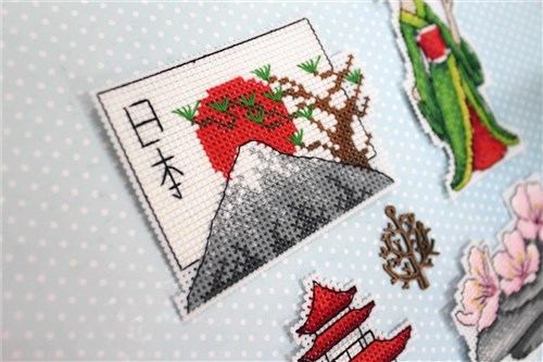 Japan MP Studia P-336 / SR-336 Plastic Canvas Counted Cross Stitch Kit