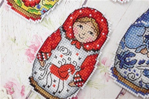 Matryoska Dolls P-337 / SR-337 Plastic Canvas Counted Cross Stitch Kit