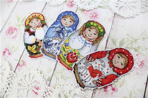Matryoska Dolls P-337 / SR-337 Plastic Canvas Counted Cross Stitch Kit