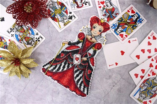 Red Queen P-401 / SR-401 Plastic Canvas Counted Cross Stitch Kit