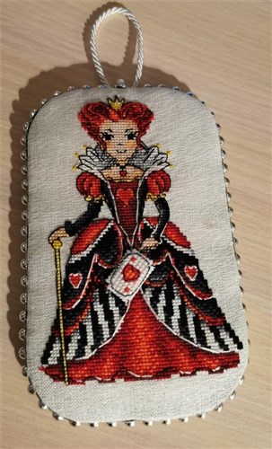 Red Queen P-401 / SR-401 Plastic Canvas Counted Cross Stitch Kit