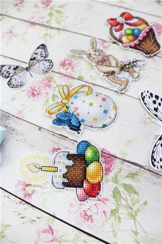 Easter Joy P-407 / SR-407 Plastic Canvas Counted Cross Stitch Kit
