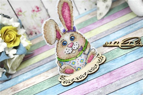 Easter Rabbit P-408 / SR-408 Plastic Canvas Counted Cross Stitch Kit