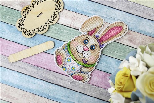 Easter Rabbit P-408 / SR-408 Plastic Canvas Counted Cross Stitch Kit