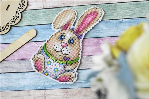 Easter Rabbit P-408 / SR-408 Plastic Canvas Counted Cross Stitch Kit