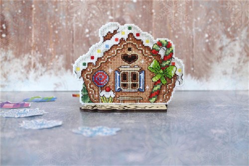 Gingerbread House P-458 / SR-458 Plastic Canvas Counted Cross Stitch Kit