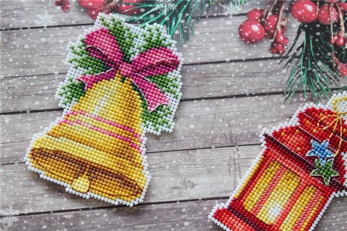 Christmas Magnets Plastic Canvas Counted Cross Stitch Kit P-461 / SR-461