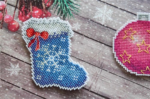 Christmas Magnets Plastic Canvas Counted Cross Stitch Kit P-461 / SR-461