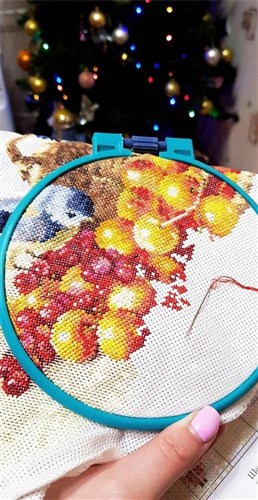 Chickadees and Sweet Cherries 1-14 Counted Cross-Stitch Kit