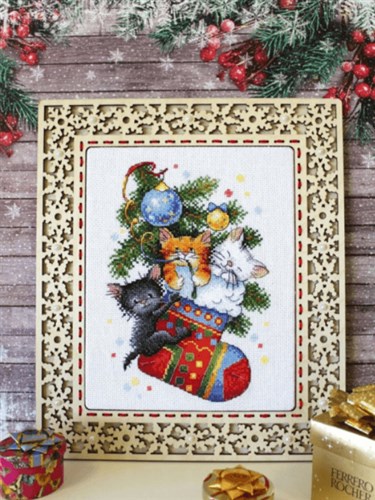 Mischievous Friends SM-387  Counted Cross Stitch Kit