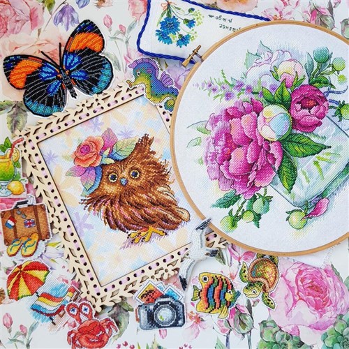 Charming Owl SM-396 Counted Cross-Stitch Kit
