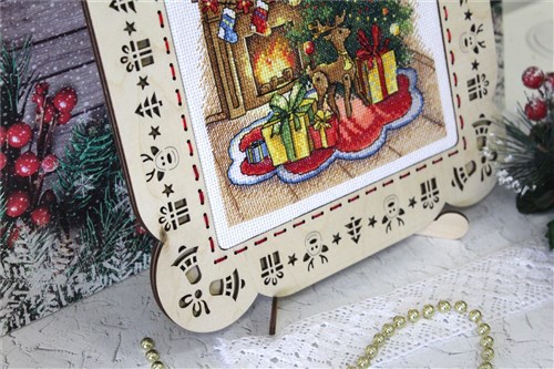 Christmas Evening SM-565 Counted Cross Stitch Kit