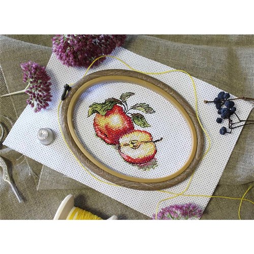 Juicy Apples SM-596 Counted Cross Stitch Kit