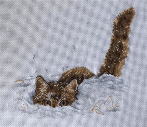 Cat in the Snow SNV-557 Counted Cross Stitch Kit