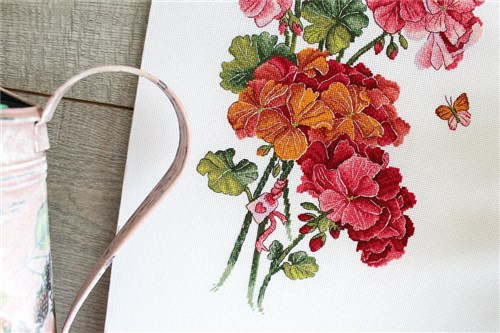 Geranium SNV-742 Counted Cross Stitch Kit
