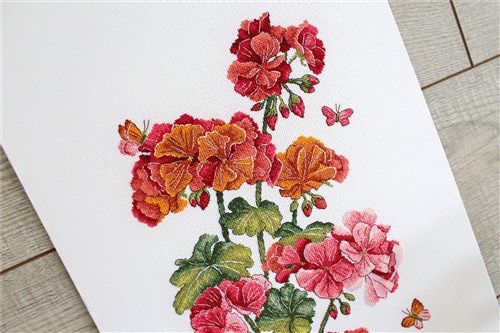Geranium SNV-742 Counted Cross Stitch Kit