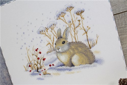 Gourmand Rabbit SNV-743 Counted Cross Stitch Kit