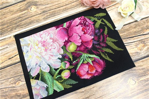 Peonies SNV-755 Counted Cross Stitch Kit