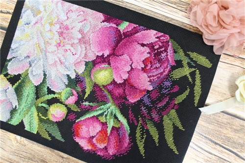 Peonies SNV-755 Counted Cross Stitch Kit