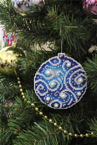Christmas Tree Decoration - Winter Colours SR-162 Plastic Canvas Counted Cross Stitch Kit