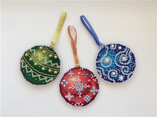 Christmas Tree Decoration - Winter Ruby SR-167 Plastic Canvas Counted Cross Stitch Kit