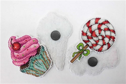 Sweets for Happiness - Magnets SR-272 Plastic Canvas Counted Cross Stitch Kit