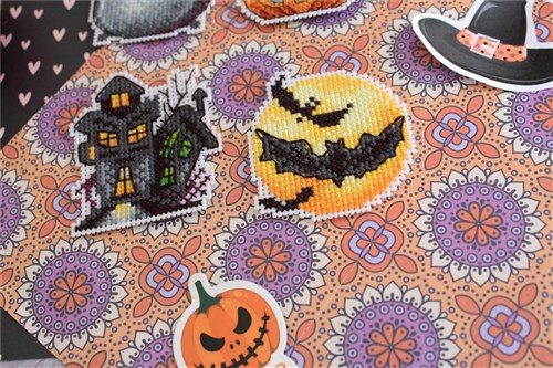 Funny Spookiness SR-310 Plastic Canvas Counted Cross Stitch Kit