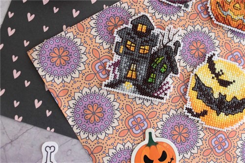 Funny Spookiness SR-310 Plastic Canvas Counted Cross Stitch Kit