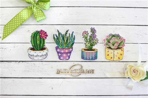 Cactuses. Magnets SR-419 Plastic Canvas Counted Cross Stitch Kit