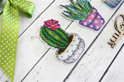 Cactuses. Magnets SR-419 Plastic Canvas Counted Cross Stitch Kit