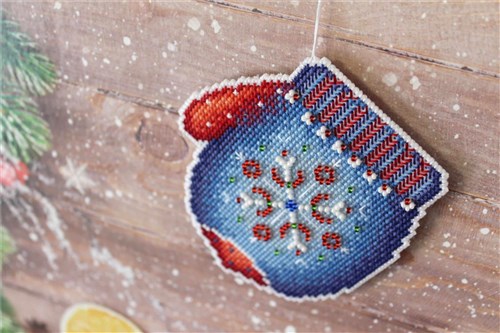 Frosty Mitten SR-457 Plastic Canvas Counted Cross Stitch Kit