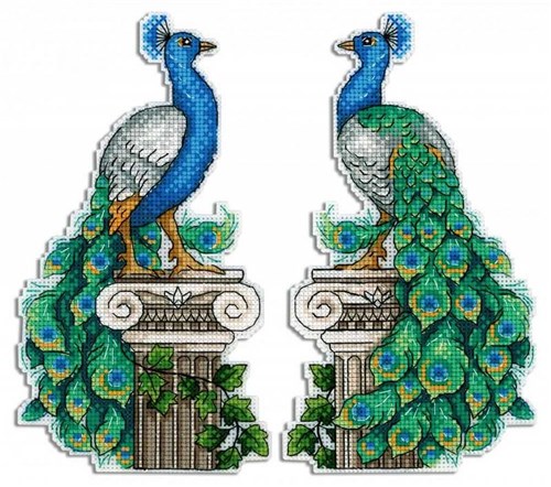 Royal Peacock SR-574  Plastic Canvas Counted Cross Stitch Kit