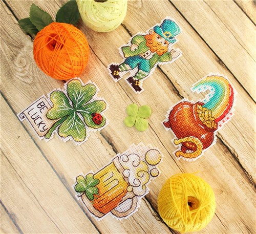 St. Patrick 's Day. Magnets SR-577  Plastic Canvas Counted Cross Stitch Kit