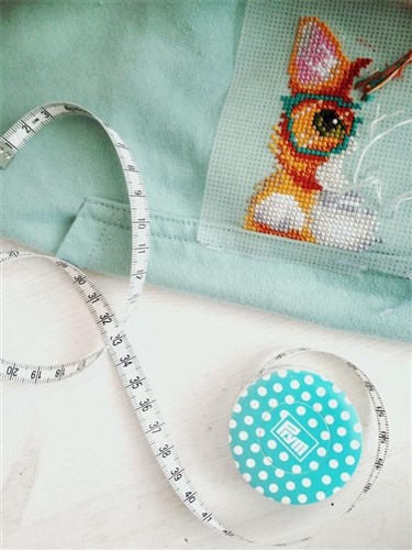Cat Cross Stitch on Clothes kit B-247 / SV-247