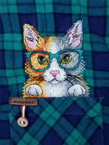 Cat Cross Stitch on Clothes kit B-247 / SV-247