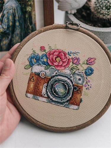 Photo Camera SV-255 Counted Cross-Stitch Kit