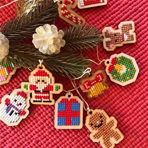 Happy New Year CSw206 Diamond Painting on Plywood Kit