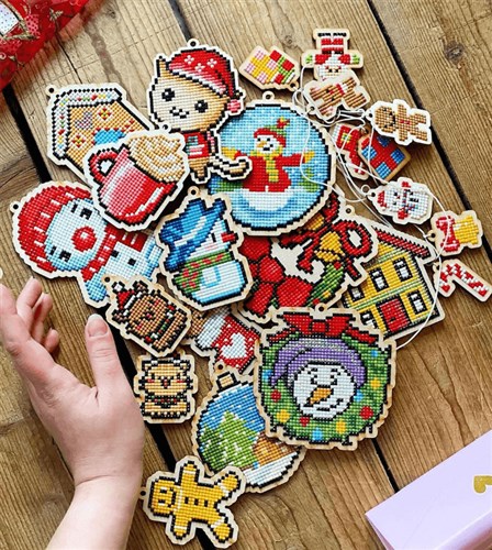 Christmas Tree WWP316 Diamond Painting on Plywood Kit