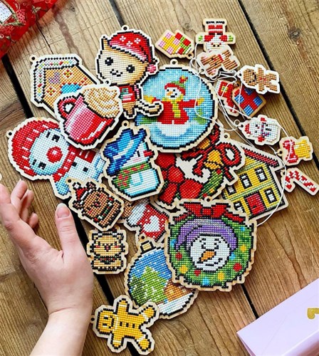 Christmas Bear WWP440 Diamond Painting on Plywood Kit