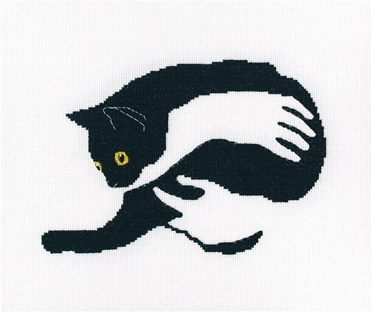 Among Black Cats Cross Stitch Kit