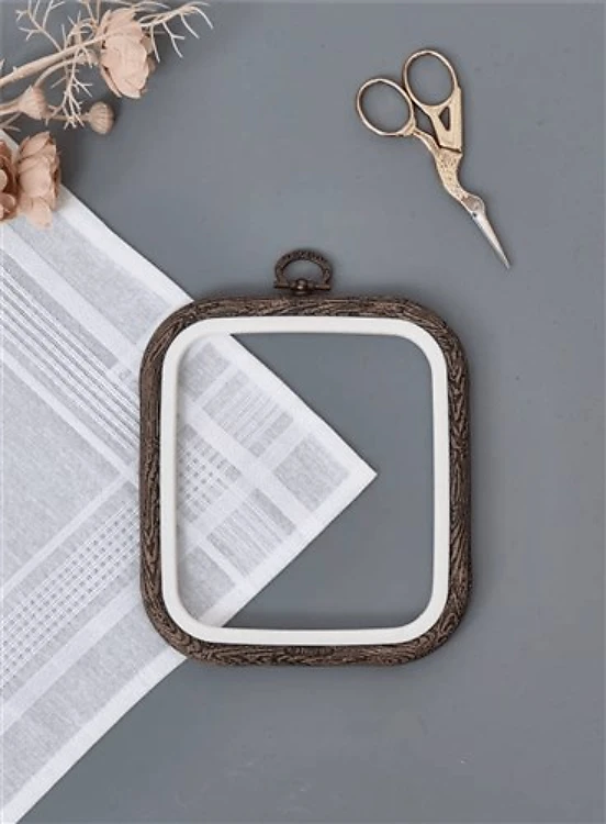 Square Flexi Hoop Nurge - Woodgrain